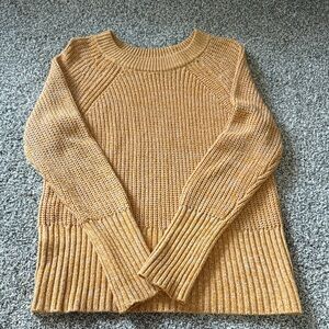 Universal Thread Mustard Crew Neck Sweater